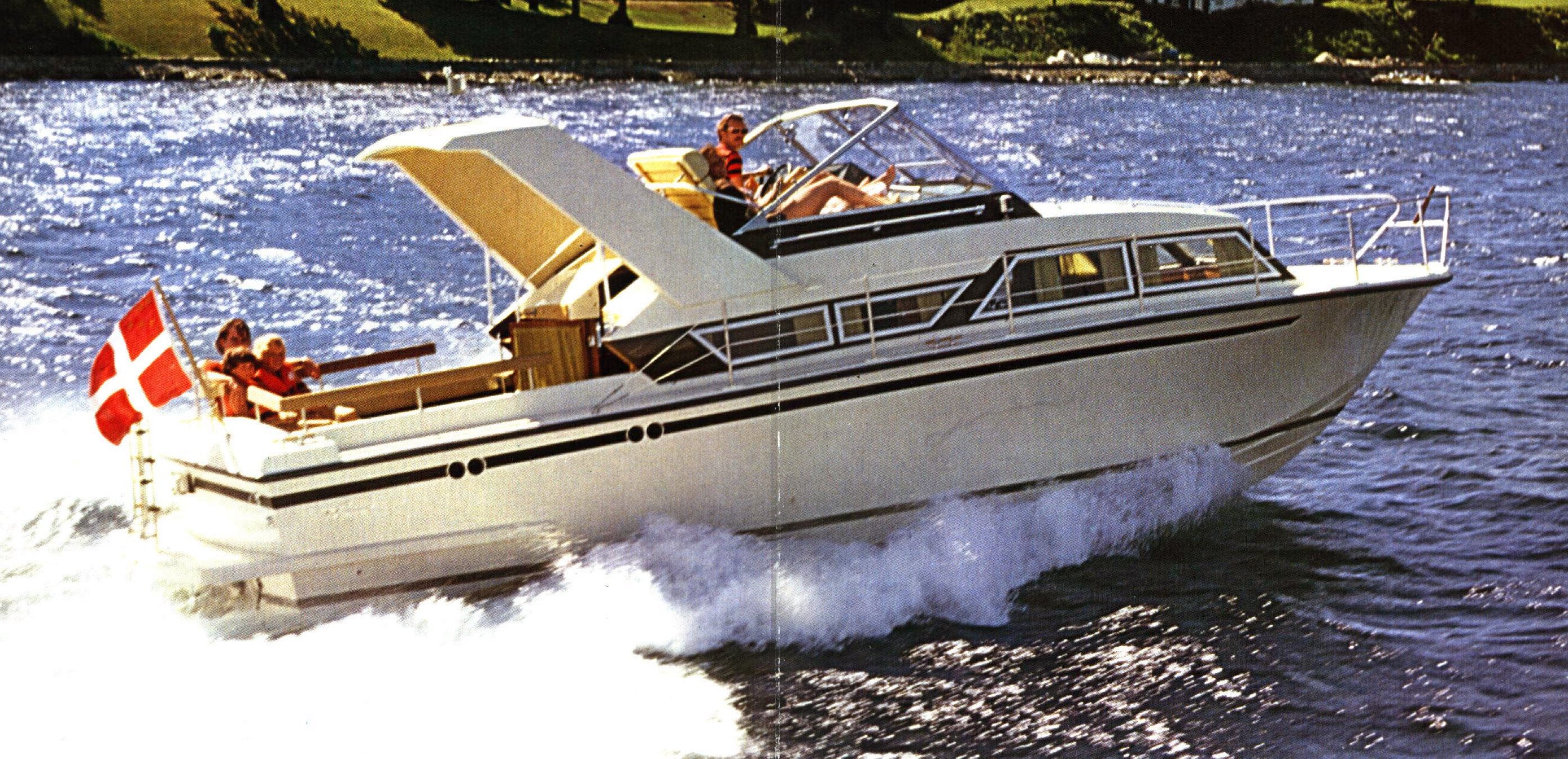 yacht coronet