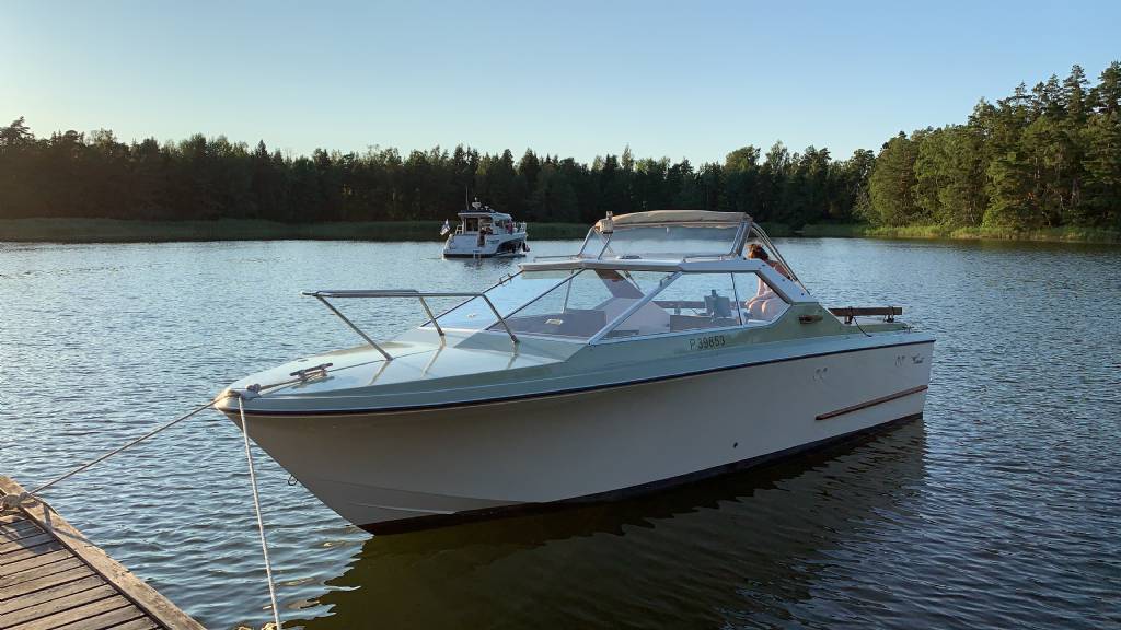 Coronet Yacht Club coronet-yacht-club